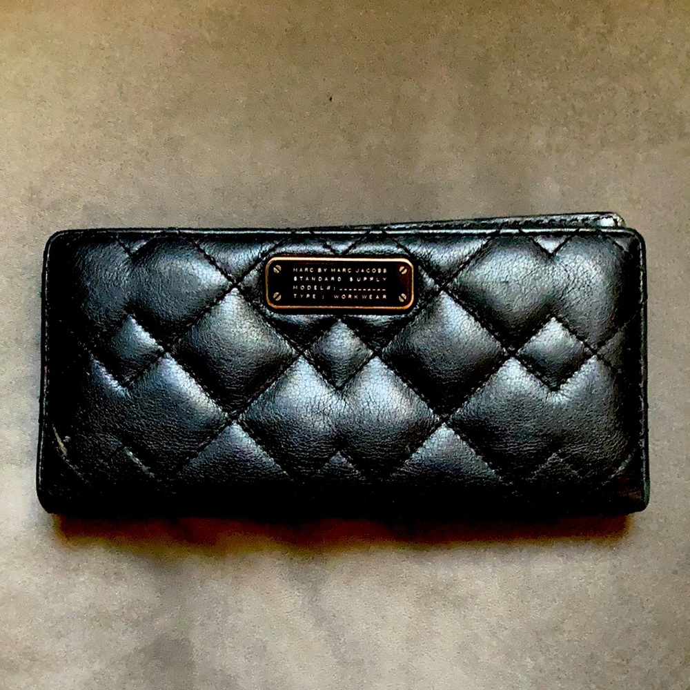 Marc Jacobs black wallet